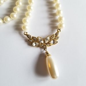 Vintage elegant necklace faux pearls clear rhinestones bridal bride wedding gold